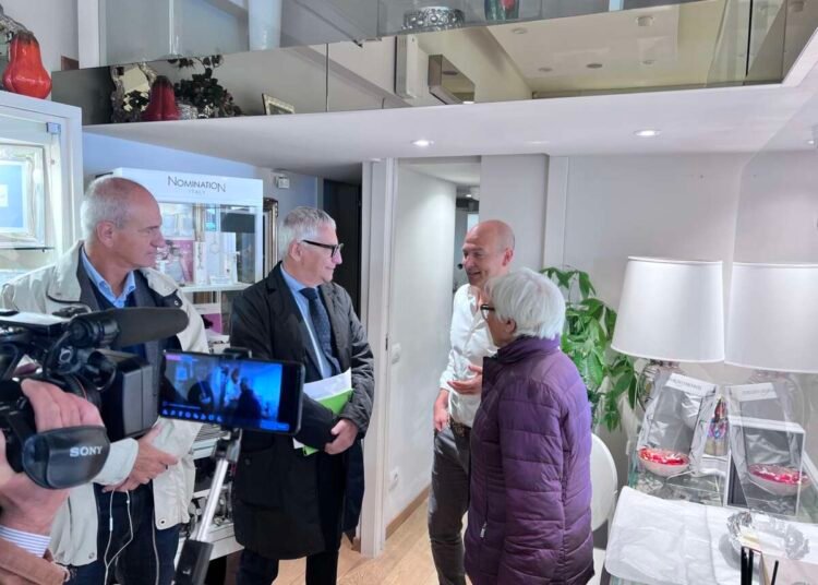 Guarducci incontra i commerciati