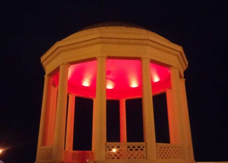 Gazebo rosso