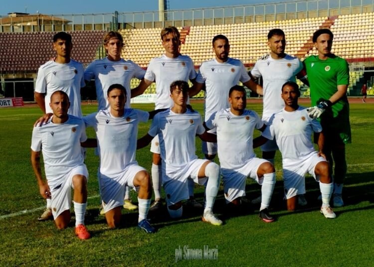 Livorno: buon test con la Pistoiese (1-1). Gran gol del nuovo acquisto Currarino