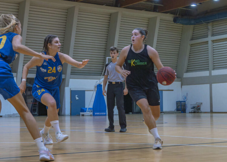 Jolly Acli Basket: amichevole sul velluto con Piombino (76-30)