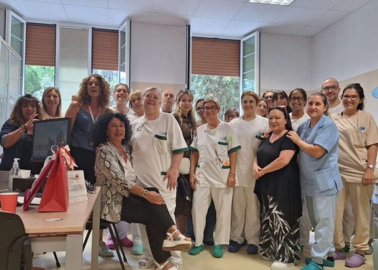 Ospedale di Livorno, in pensione dopo 40 anni di servizio l’infermiera Maria Angela Maltinti