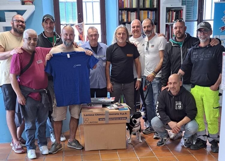 Beneficenza: Laviosa Chimica Mineraria, i dipendenti donano materiale scolastico alle famiglie bisognose