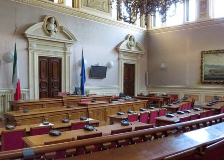 Affitti brevi: se ne è discusso in consiglio comunale