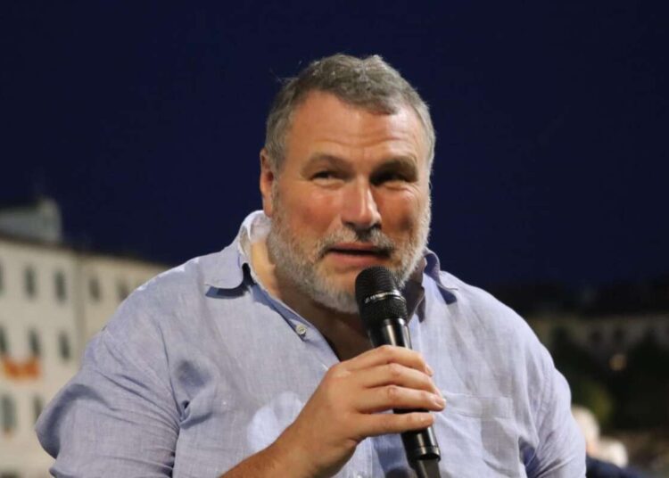 Joel Esciua: “Lavoriamo alla costruzione del settore giovanile e a riportare il Livorno dove merita”