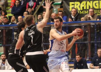 Pielle, un brodino per guarire difesa e triple, Caserta schiantata (77-66)