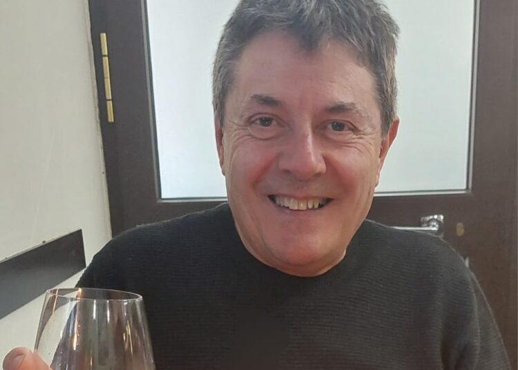 53 anni di lavoro: al livornese Renzo Morucci la Stella al Merito