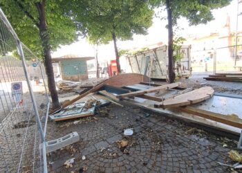 Demolizione Baracchina piazza Garibaldi