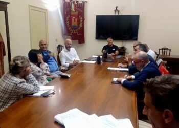 amministrazione e commercianti via grande