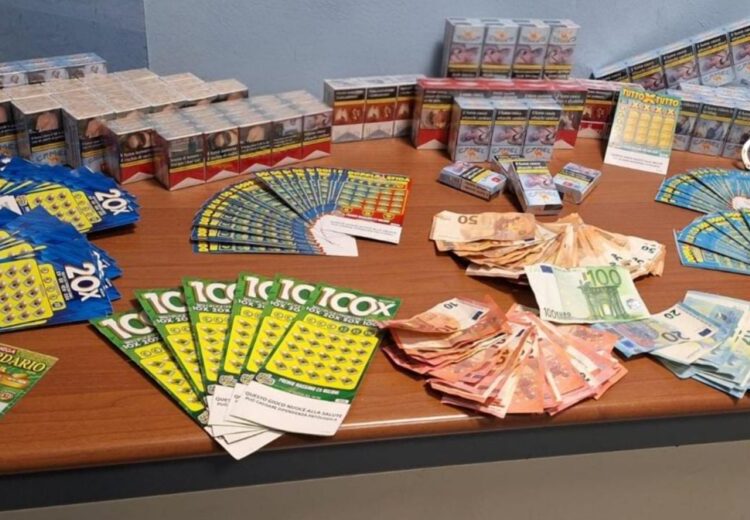 Corso Mazzini: sorpreso a rubare in una tabaccheria