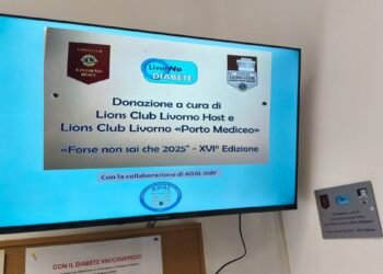 I Lions Club donano un monitor multimediale al reparto di Diabetologia