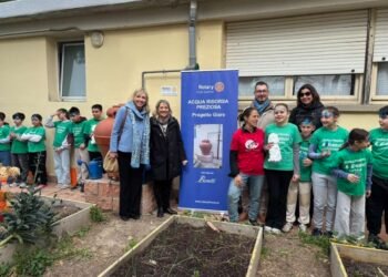 Dodici giare nelle scuole per educare le giovani generazioni all’uso consapevole delle risorse idriche