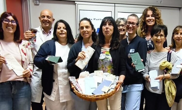 Porta pannolini donati dalle bimbe riusano